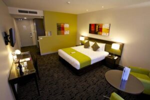 The Colmslie Hotel Accomodation