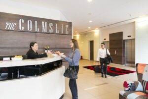 The Colmslie Hotel Reception